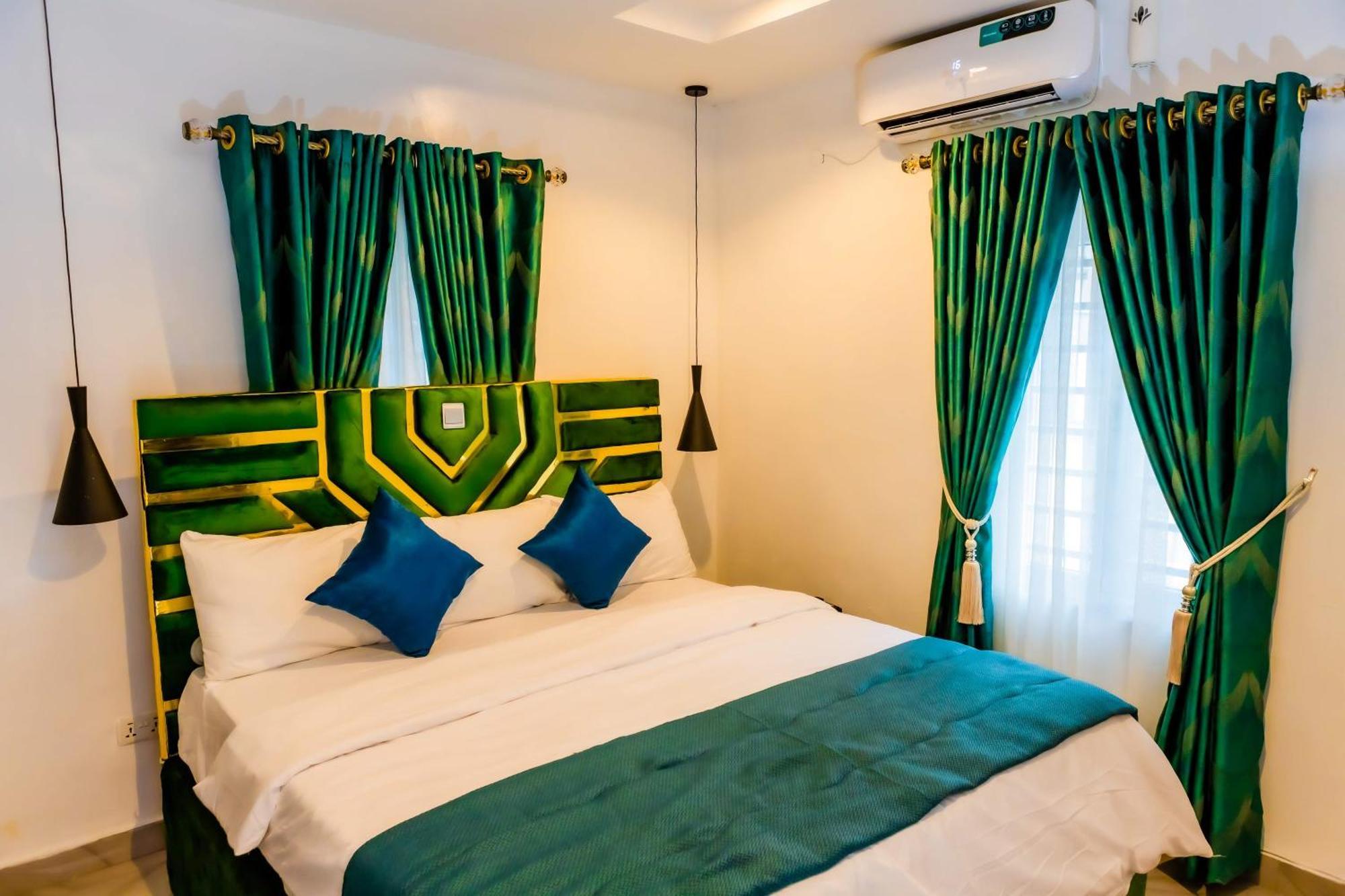 El Elyon Hotel And Suites 라고스 외부 사진