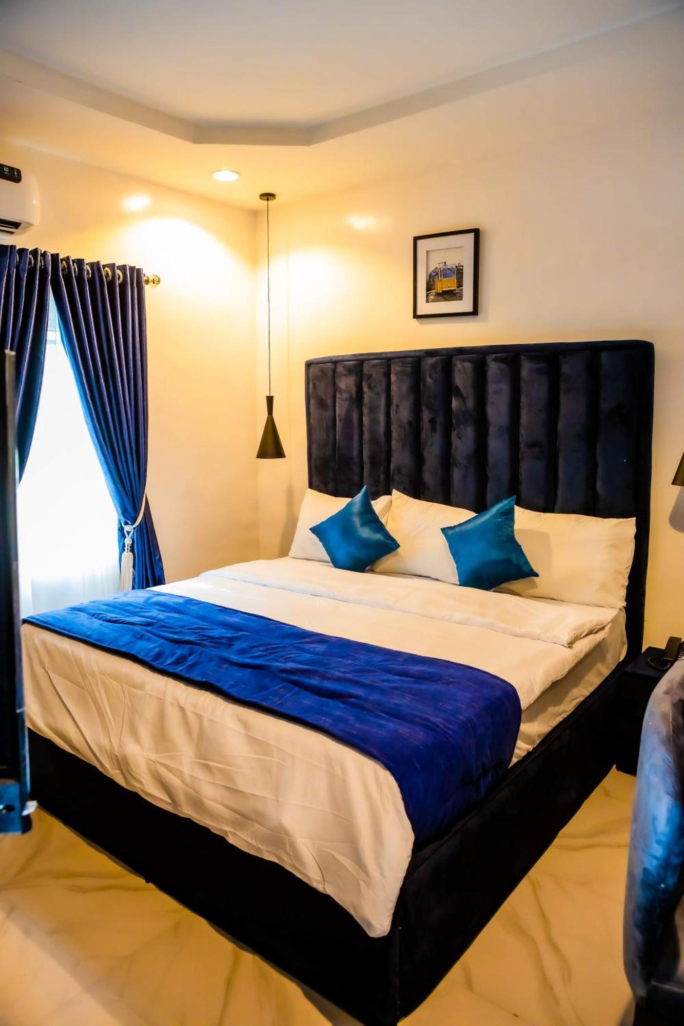 El Elyon Hotel And Suites 라고스 외부 사진
