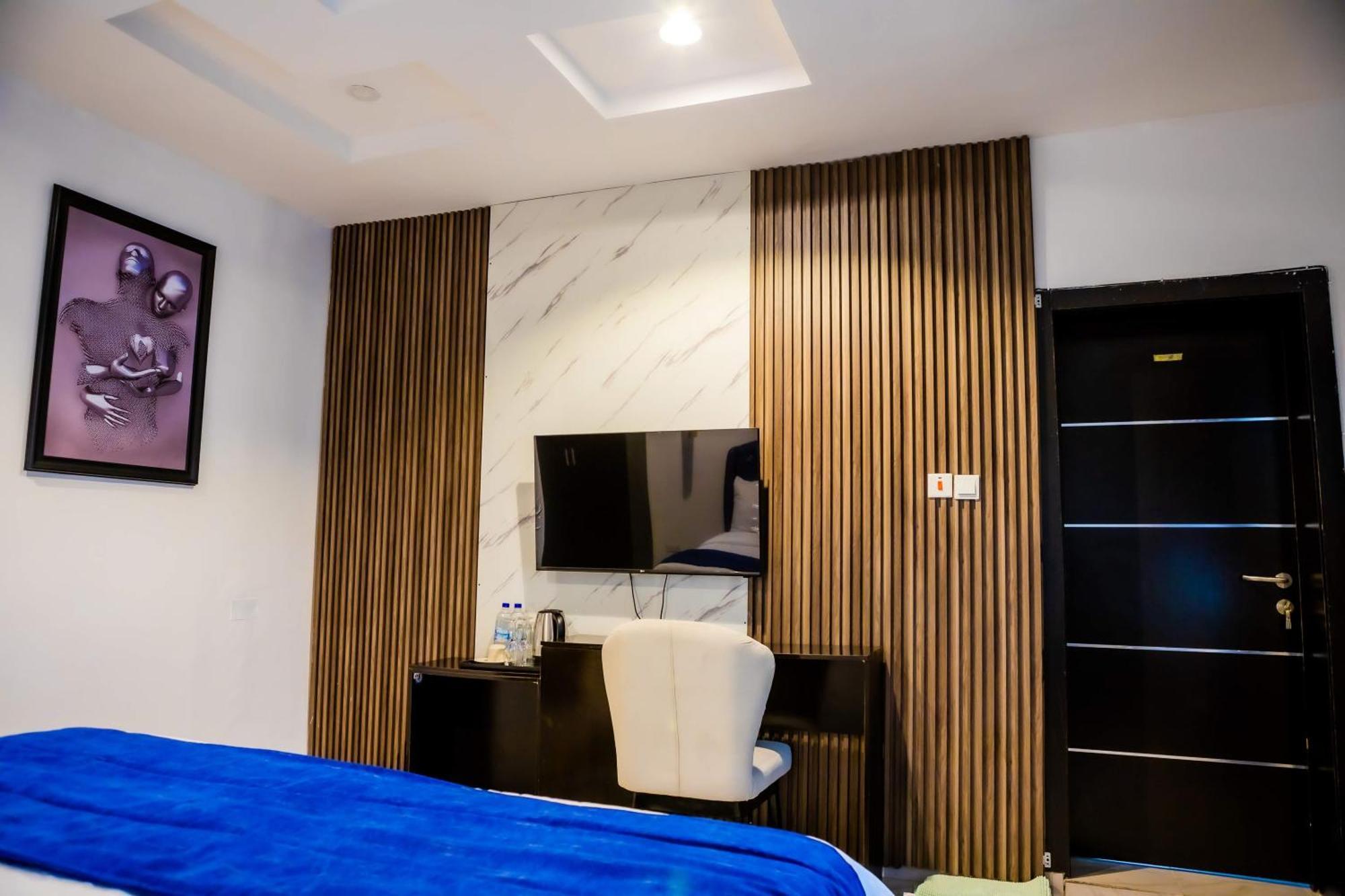 El Elyon Hotel And Suites 라고스 외부 사진