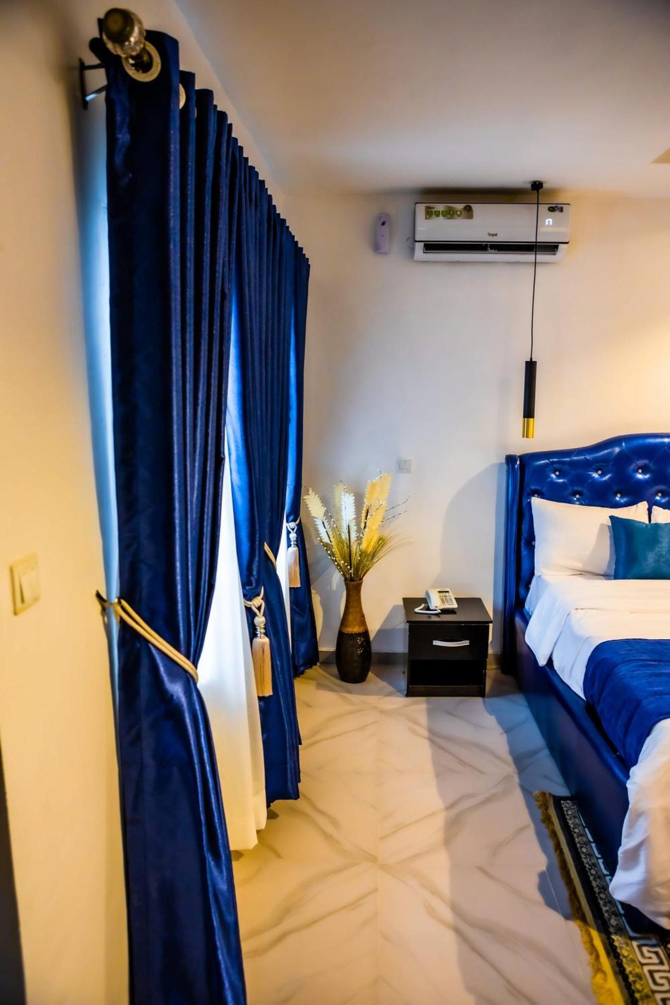 El Elyon Hotel And Suites 라고스 외부 사진